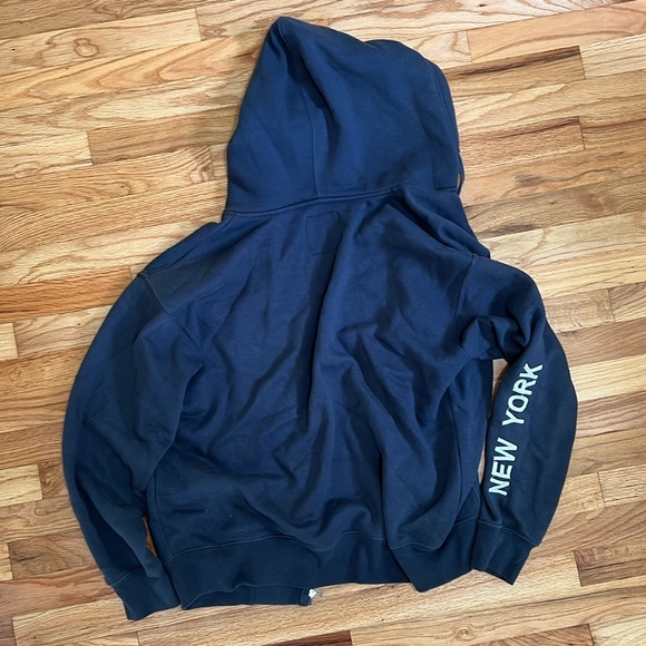 Medium size navy New York zip hoodie. - Picture 2 of 3